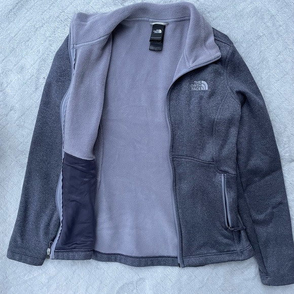 The North Face Jackets & Blazers - NWOT The North Face Slim-Fit Fleece Full Zip-Up